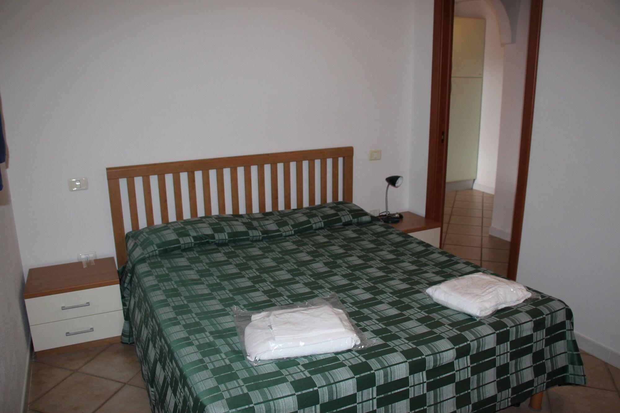 Residence Olimpo Santa Teresa Gallura Exteriör bild