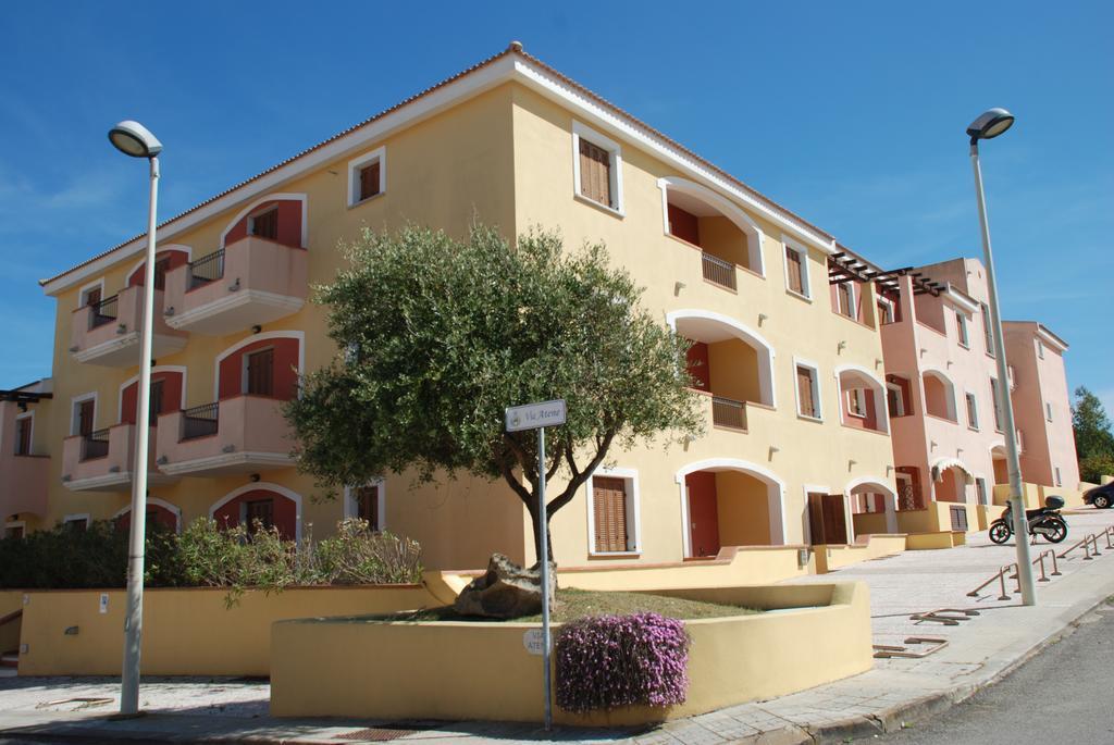 Residence Olimpo Santa Teresa Gallura Rum bild
