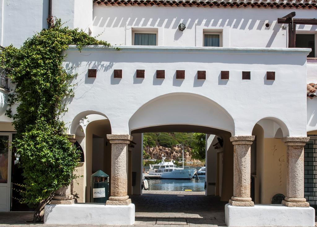 Residence Olimpo Santa Teresa Gallura Exteriör bild